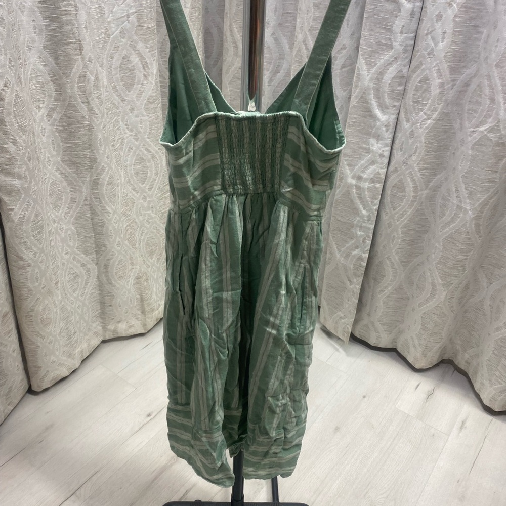 Universal Thread Sage and White Button-Front Midi… - image 7